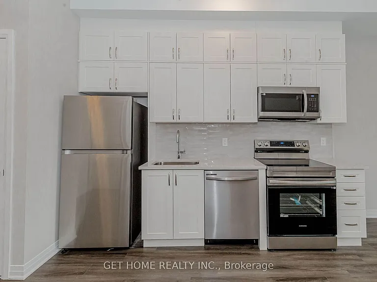 480 Gordon Krantz Ave #609 — Photo 8