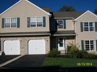 1318 Valley Dr, Lansdale, PA 19446