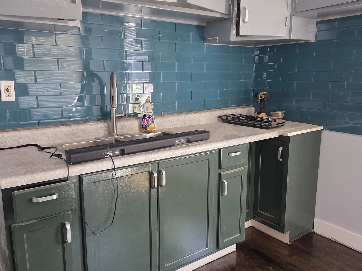 3 bed, $2,500 — Photo 2