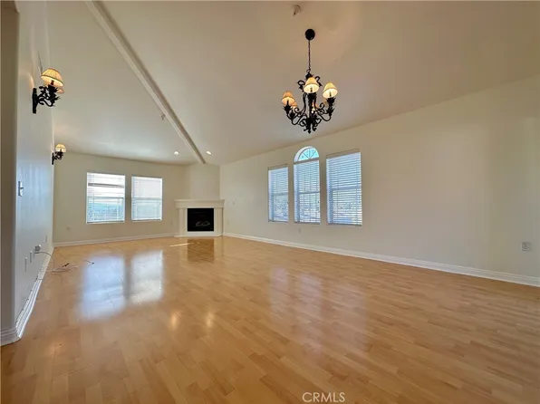555 E Santa Anita Ave Unit 305, Burbank, CA 91501