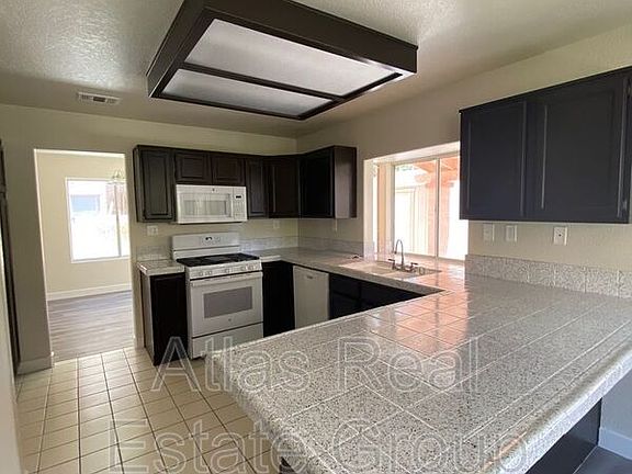 3rd image of 1825 Monte Alban Dr