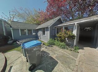 706 1/2 8th St, Bremerton, WA 98337