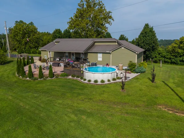 1662 S Tree Tower Rd, Sandgap, KY 40481