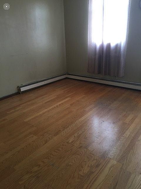 1st image of 2960 Brighton 1 St