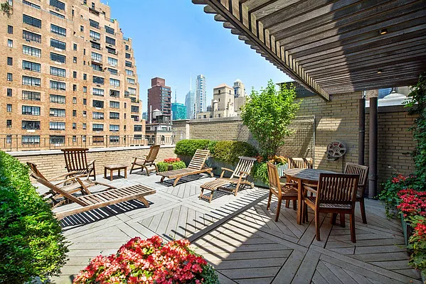 Sold by Keller Williams NYC | media 17