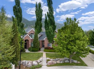 9736 Charleston Dr, Cedar Hills, UT 84062