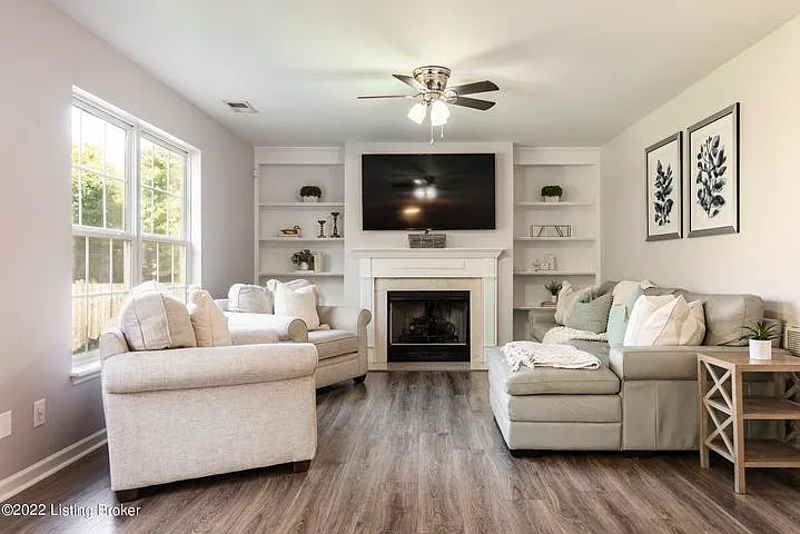 5212 Charlbury Ct — Photo 13