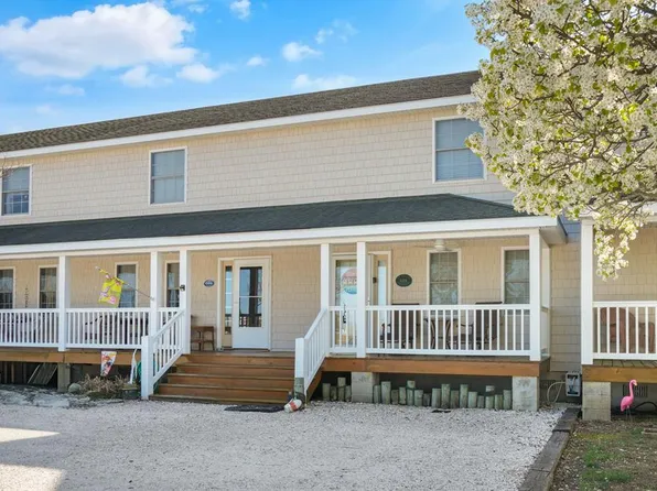 6494 Coachs Ln, Chincoteague, VA 23336