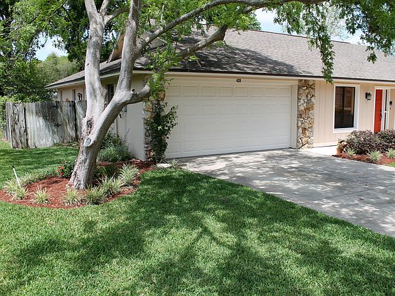 2nd image of 428 Willowbrook Ln
