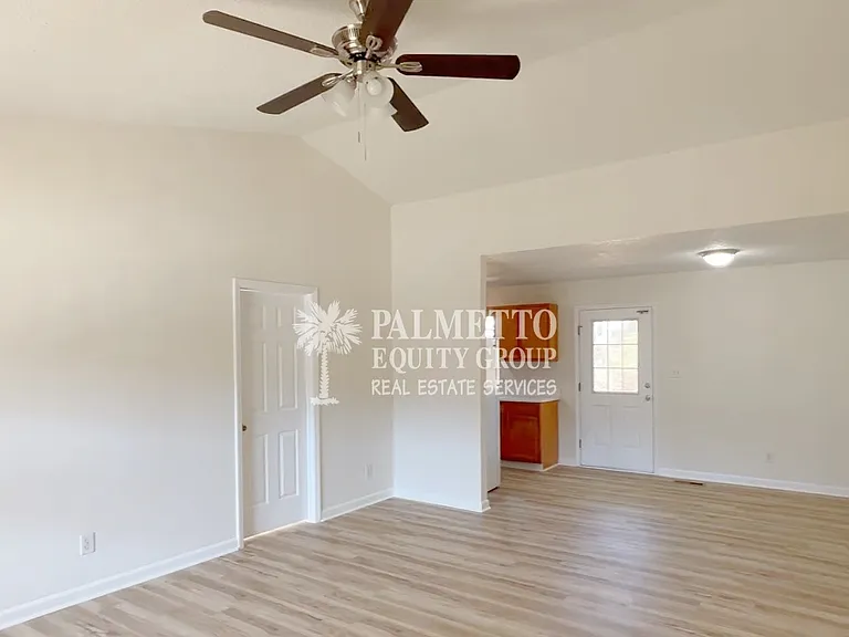 4806 Shady Pine Dr — Photo 2