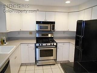 property_10-2019_10_Sherman_kitchen_03162021