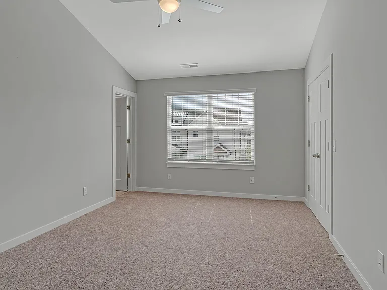 Robinsons Rowhouse Townhomes — Photo 9