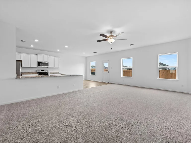 235 Surrey Oaks — Photo 3