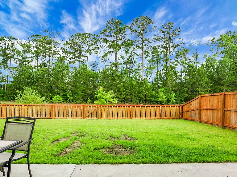 210 Daniels Creek Cir — Photo 26