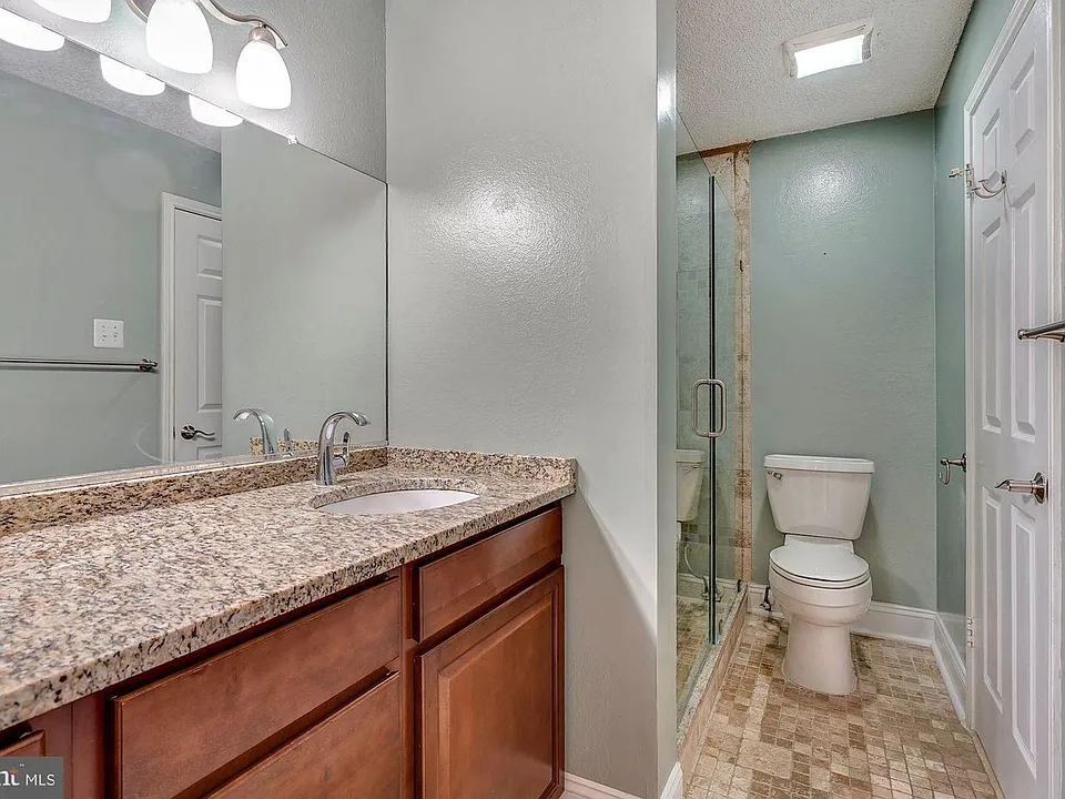 1513 Lincoln Way #304