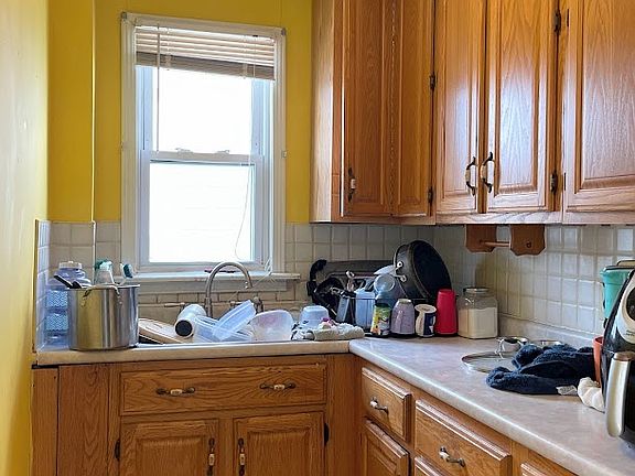 3rd image of 47 Vinton St Floor 3