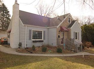 1715 59th St, Des Moines, IA 50322