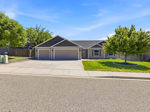 2670 Hickory Ave, West Richland, WA 99353