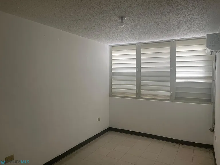 220 Calle Eider #502 — Photo 8