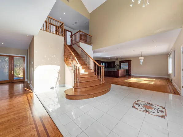 104 Malba Drive image 4 of 25