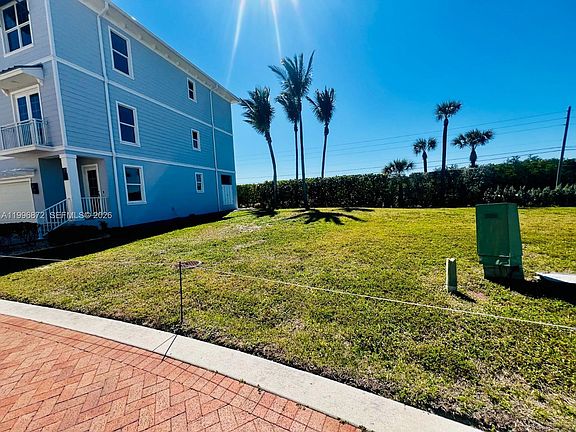 4th image of 4803 Watersong Way