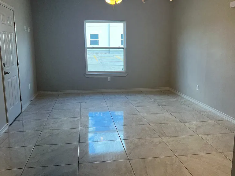 1201 Gage Ave #32 — Photo 2