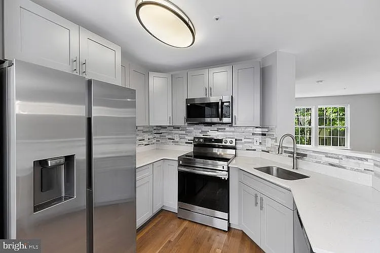 13811 Churchville Dr — Photo 12