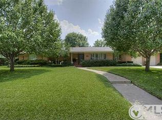 4208 Ranier Ct, Fort Worth, TX 76109