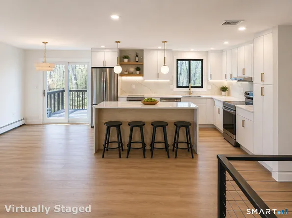 77 School House Road, Wallingford, CT 06492