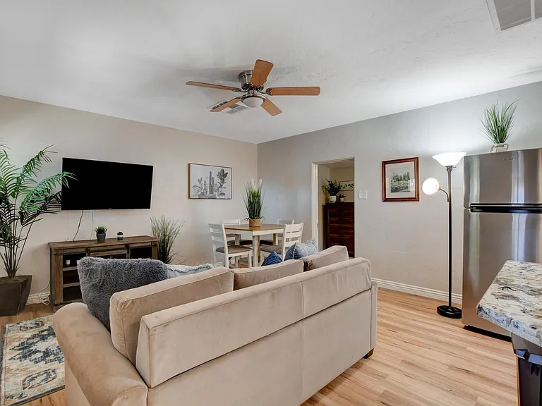 3916 Vegas Dr #3-A — Photo 3