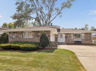 80 Frances Ln, Chicago Heights, IL 60411