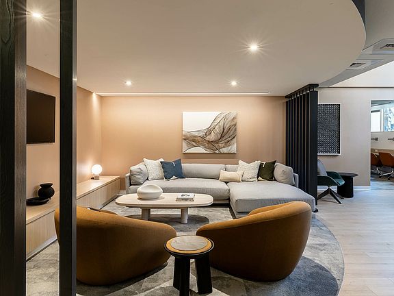 535_amenity_lounge_96