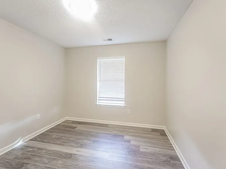 6064 Allen Pkwy E — Photo 14