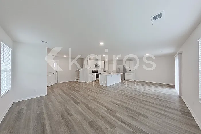 133 Overstreet Way — Photo 4