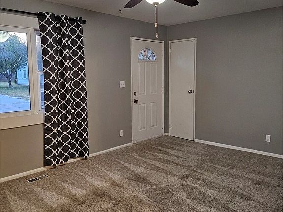 5th image of 2028 Colton Dr