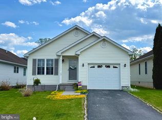 23 Whiskers Way, Ranson, WV 25438