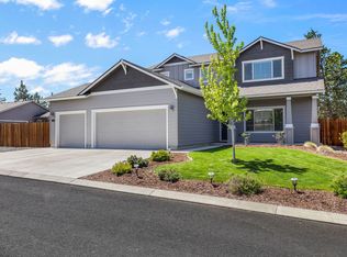 2366 SW Newberry Loop, Redmond, OR 97756