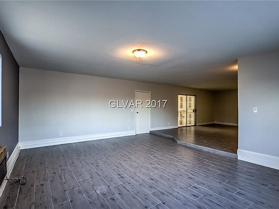 5th image of 4471 Peterson Dr