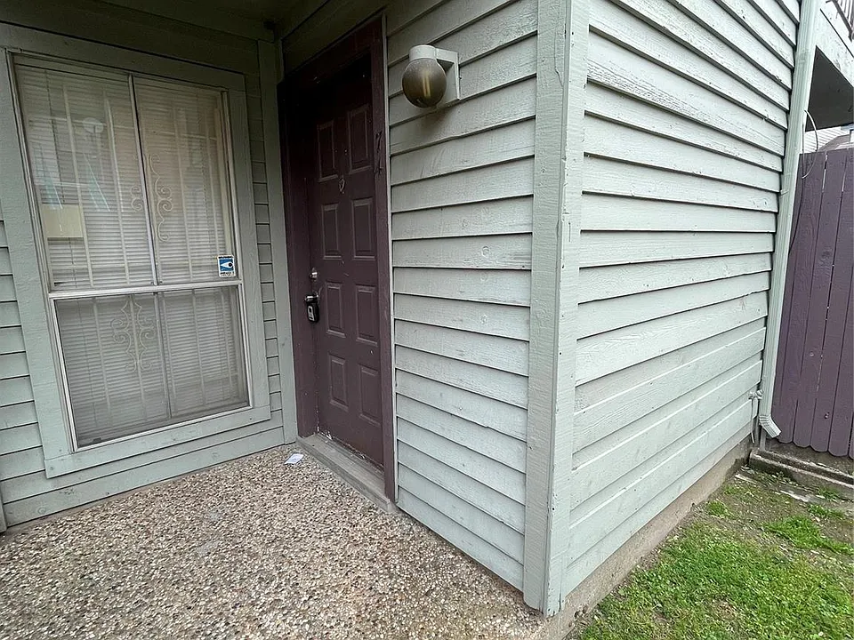 9350 Country Creek Dr #74