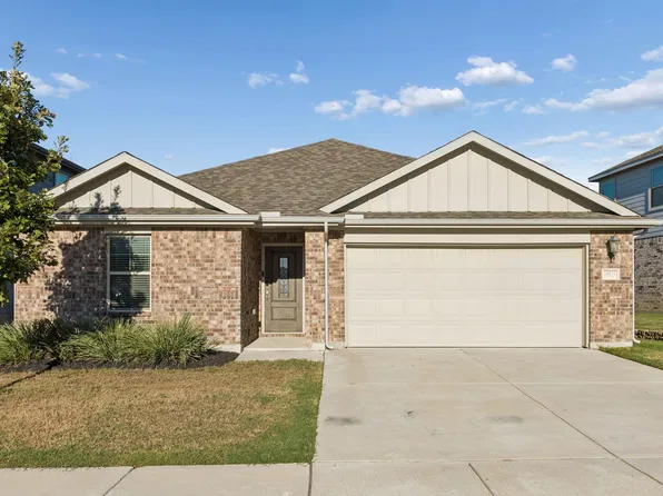 10525 Takala Dr, Fort Worth, TX 76179