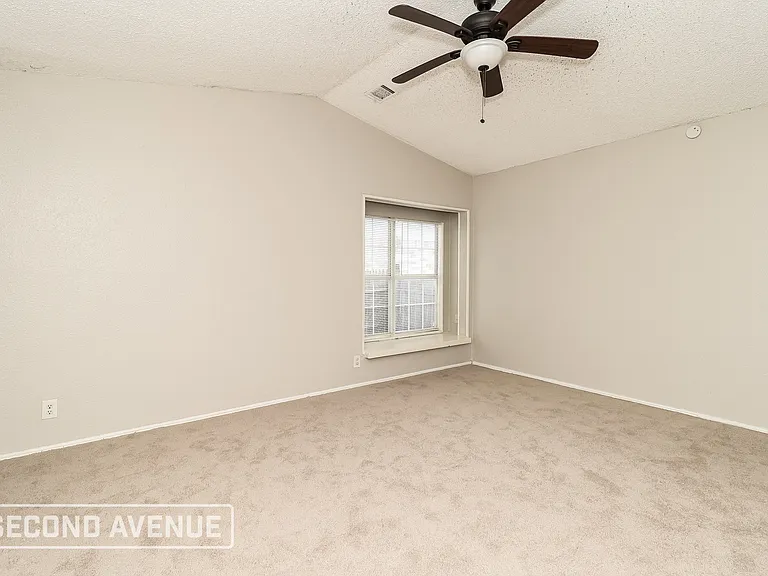 127 Woodhill St — Photo 6
