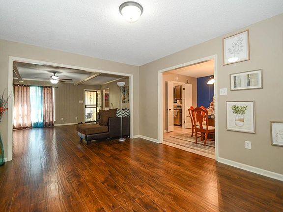 5th image of 6535 Oak Park Dr