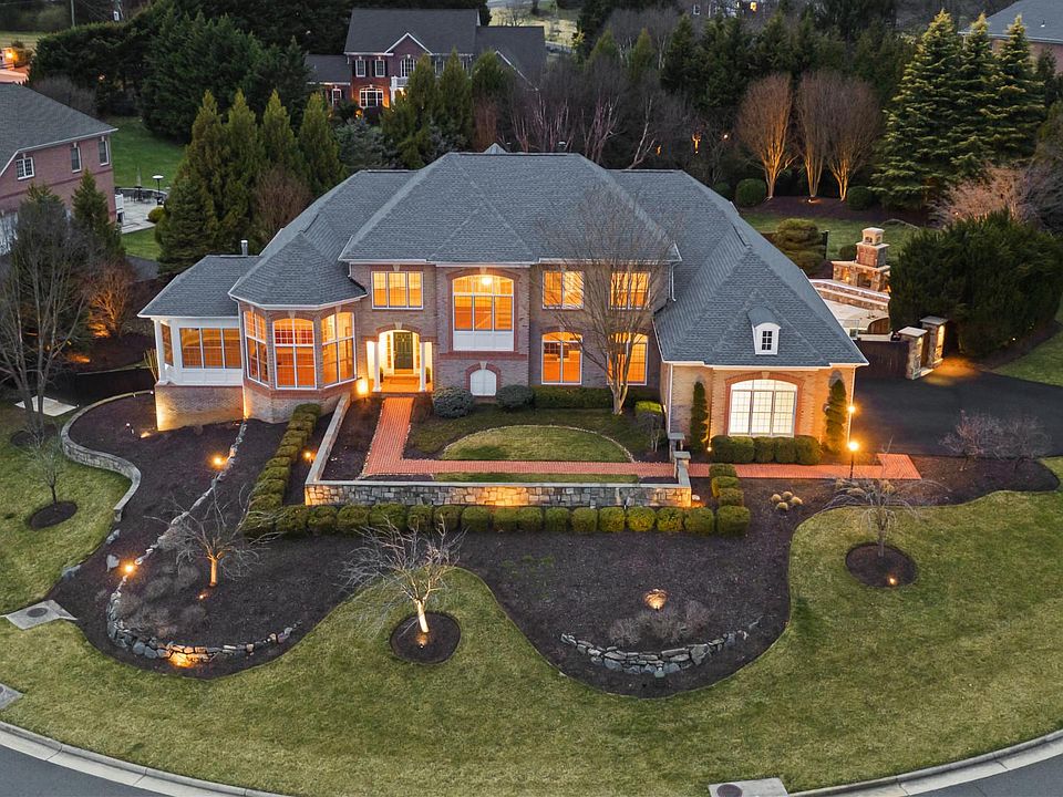 2934 Fox Mill Manor Dr, Oakton, VA 22124 Zillow