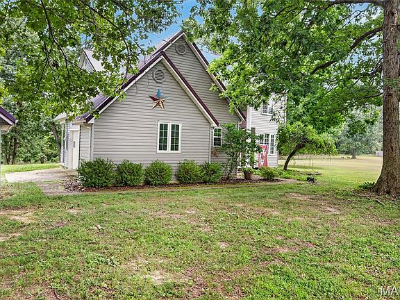 2nd image of 26150 Rambling Ln