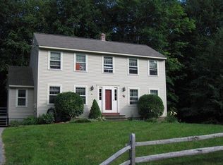 26 Walkers Ridge Dr, Sanford, ME 04073