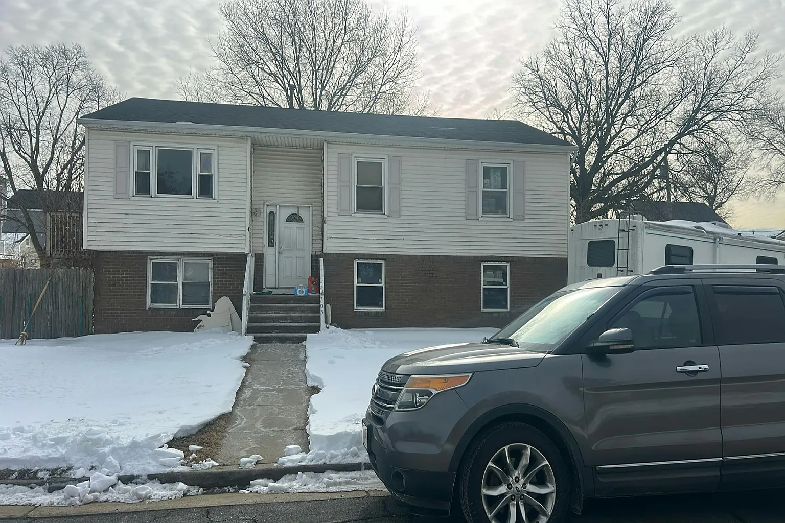 705 8th St photo 1