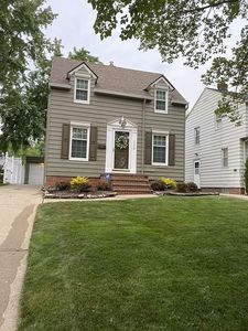 14430 Alger Rd, Cleveland, OH, 44111