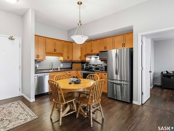 5th image of 215 Lowe Road #401