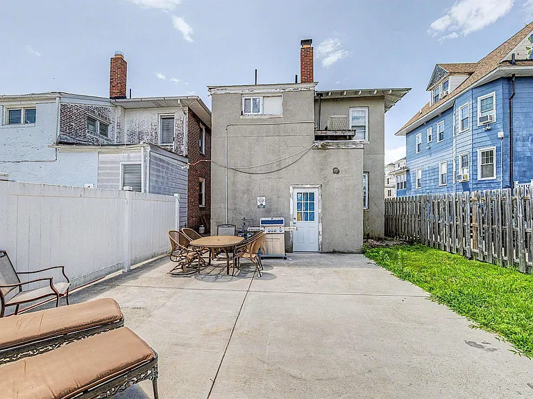 5 N Newport Ave #2 — Photo 25