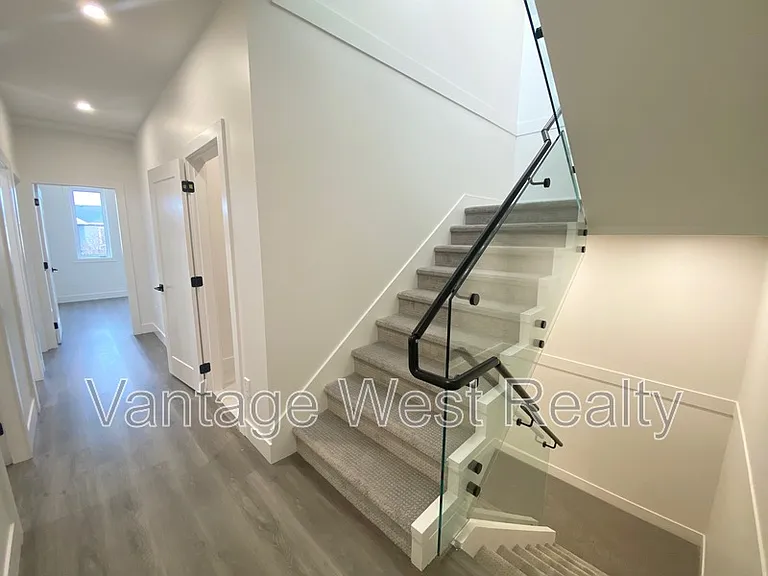 867 Morrison Ave #1 — Photo 18
